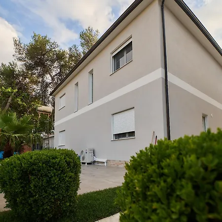 Blu Durres Albania Apartament Golem (Tirana)